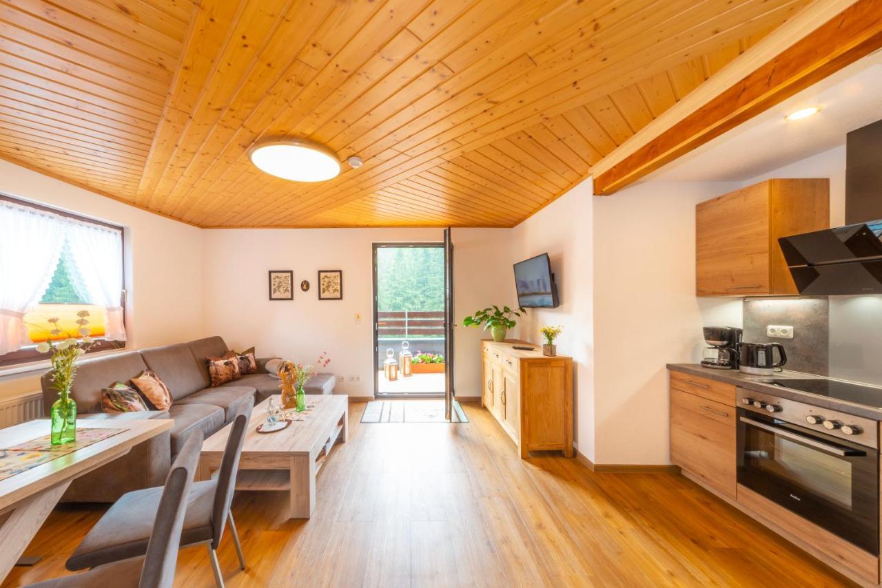 Appartements Und Ferienhaus Gasthof Kanzlersgrund Oberhof  Esterno foto